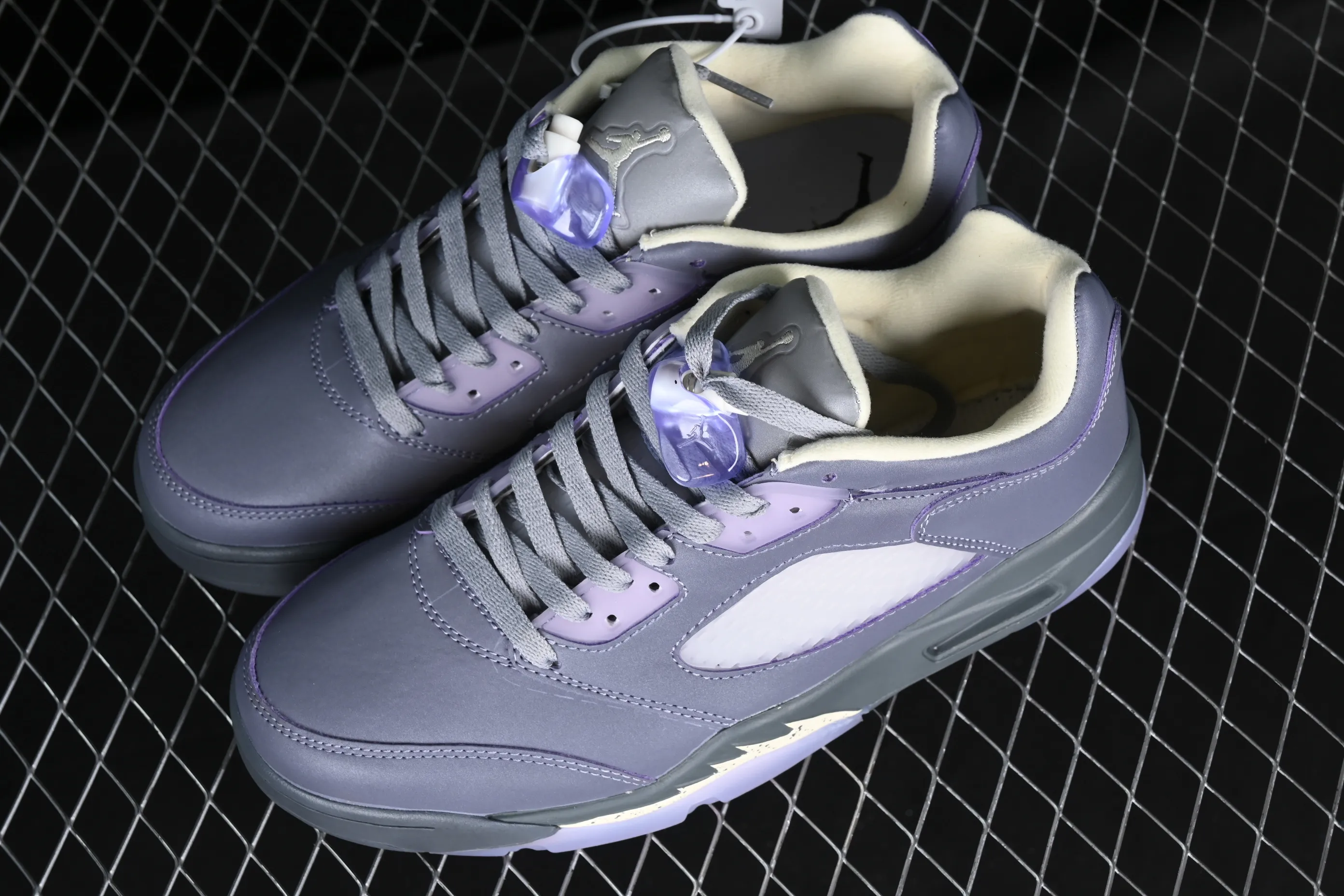 All categories Air Jordan Jordan series basketball shoes Air Jordan 5 G version Air Jordan 5 Low "Indigo Haze" AJ5 Joe 5 3M reflective indigo fog color low-top basketball shoes FJ4563-500